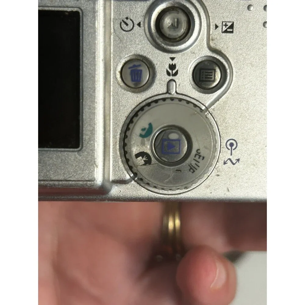 Nikon COOLPIX E3700 3x Zoom Compact Digital Camera Silver w/Battery No SD Card